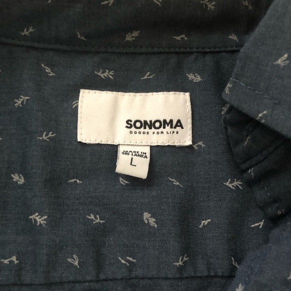 Men’s casual button down shirt - Picture 2 of 2